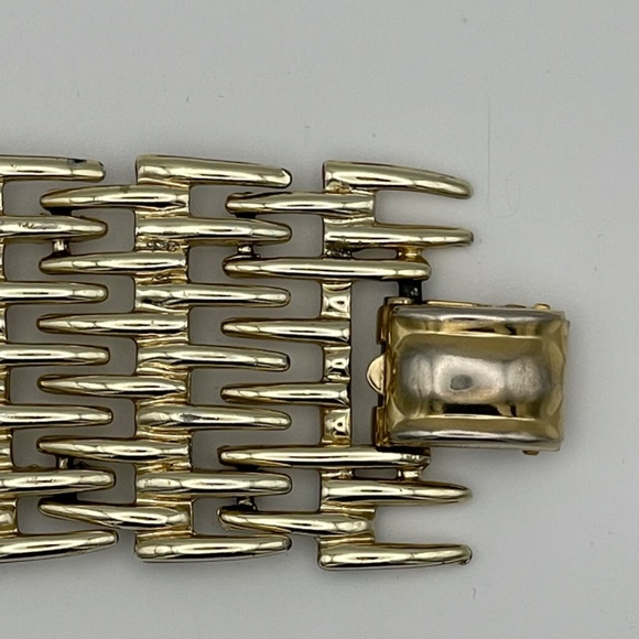 Vintage Coro Pegasus Weave Pattern Gold Tone Bracelet 7" Signed - Picture 4 of 10